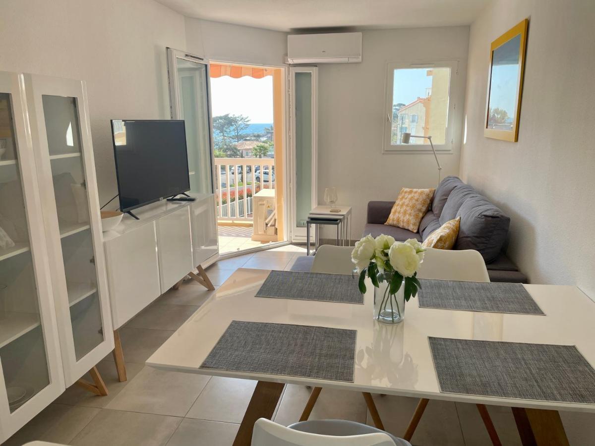 Apartment Newly Renovated Aircond-Wifi-Pool-Sea View-150M To Beaches- Saint Aygulf Ngoại thất bức ảnh